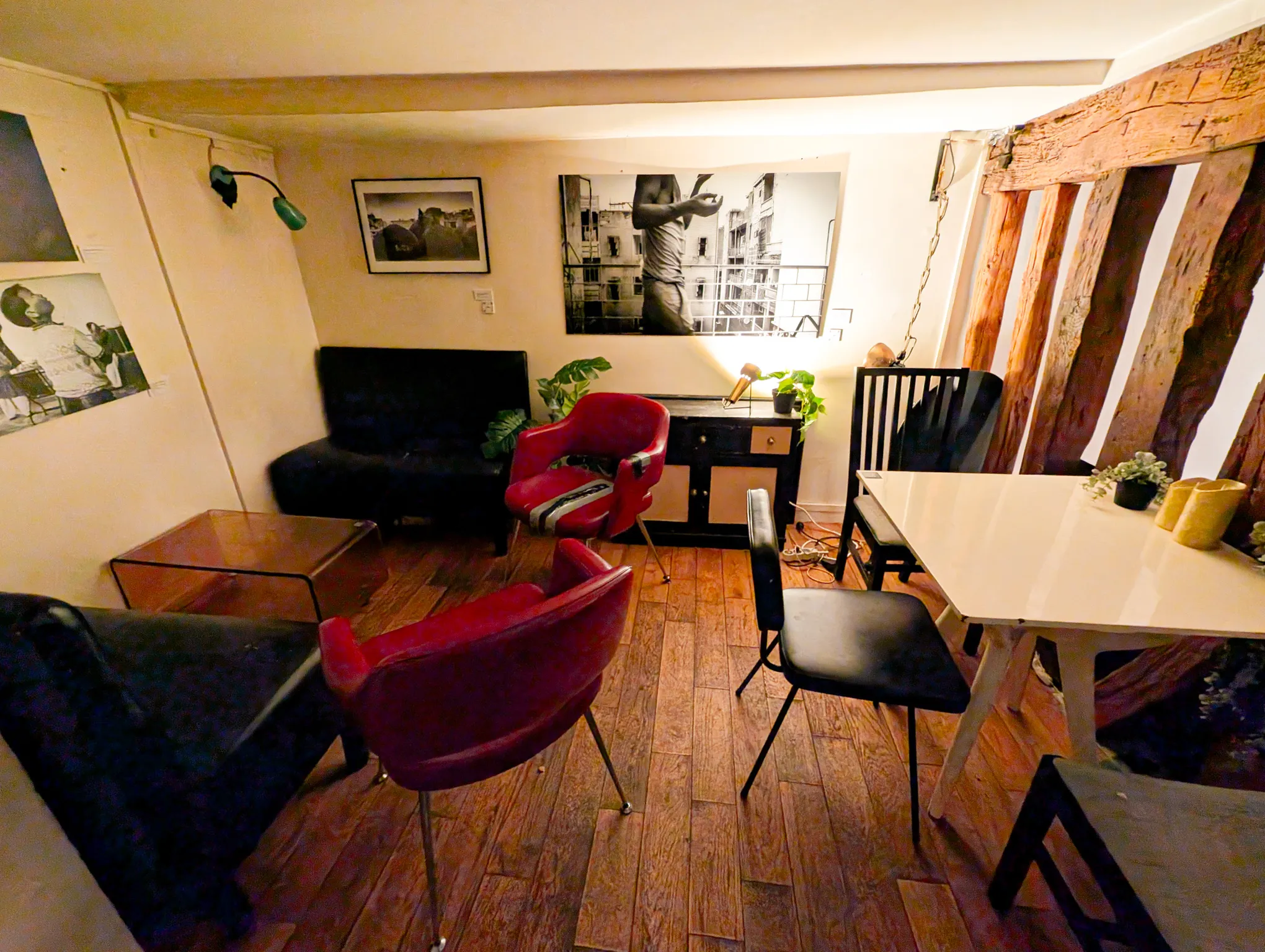 Wine Bar Photo 3